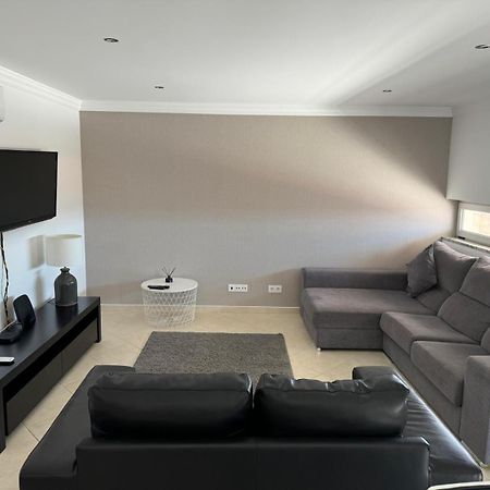 Modern 2 Bed Apartment 5Km Carvoeiro Лагоа Екстериор снимка