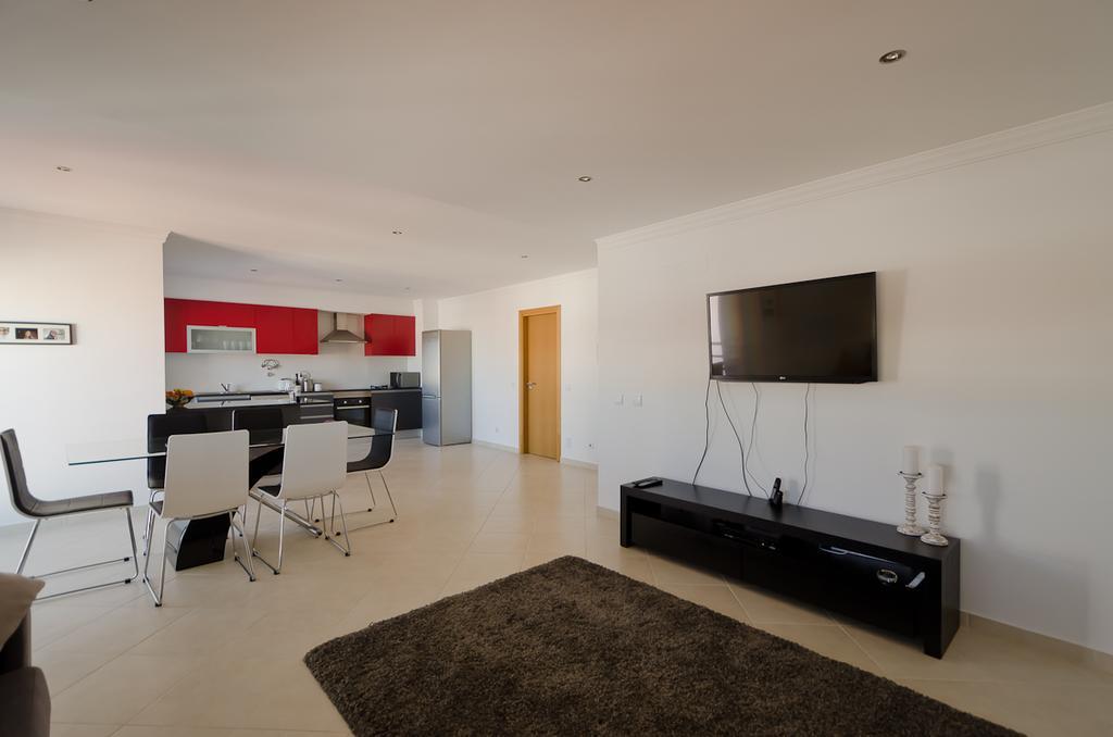 Modern 2 Bed Apartment 5Km Carvoeiro Лагоа Екстериор снимка