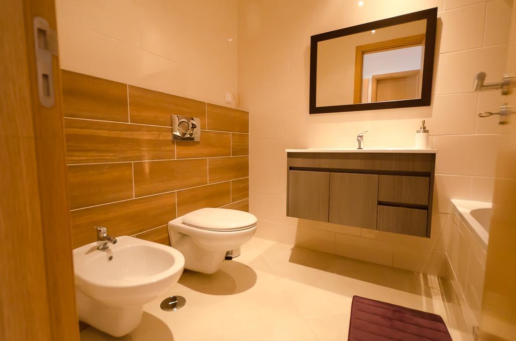 Modern 2 Bed Apartment 5Km Carvoeiro Лагоа Екстериор снимка
